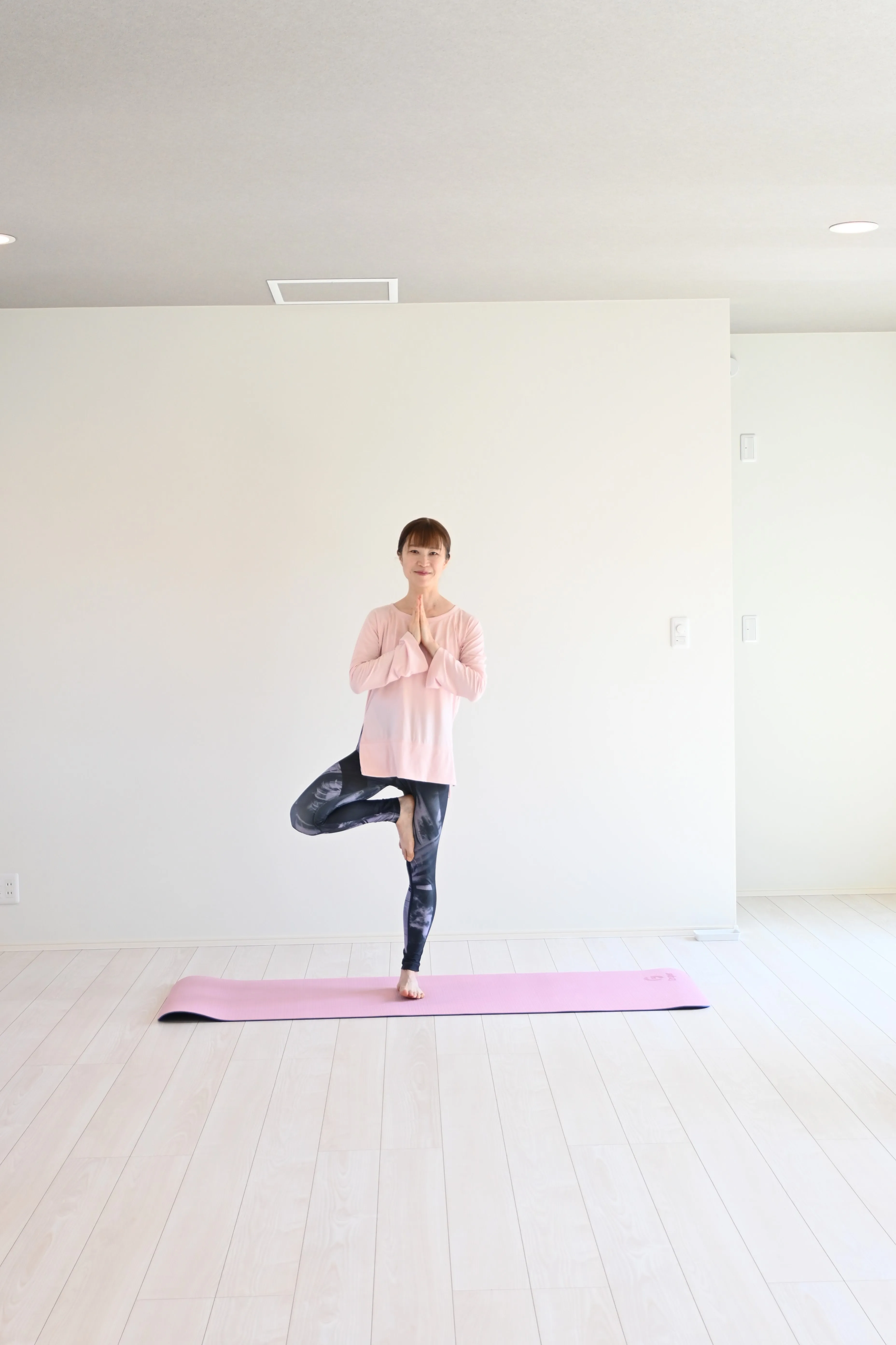 ヨガレッスン風景 4 - スタジオ内の様子