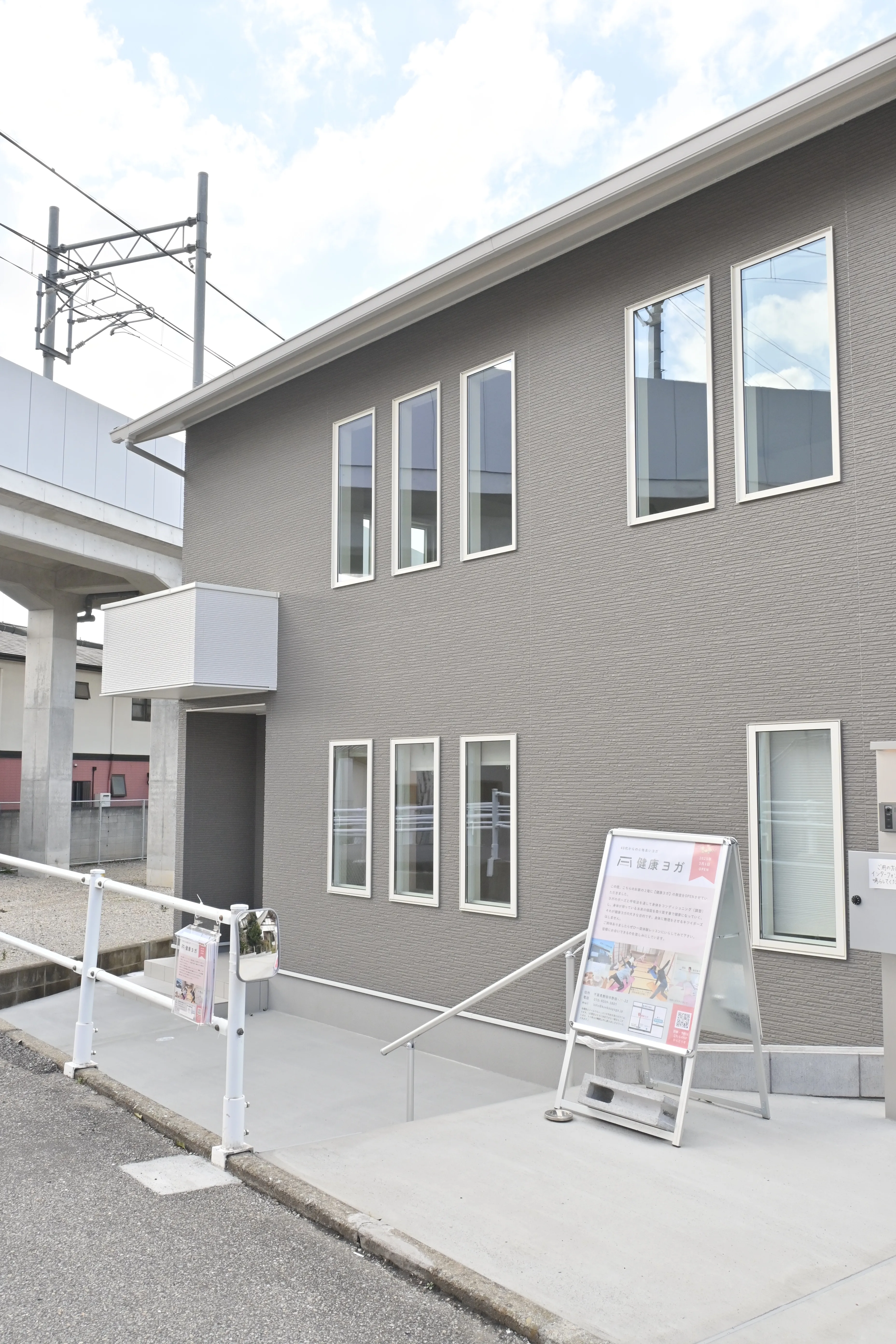 ヨガレッスン風景 6 - スタジオ内の様子